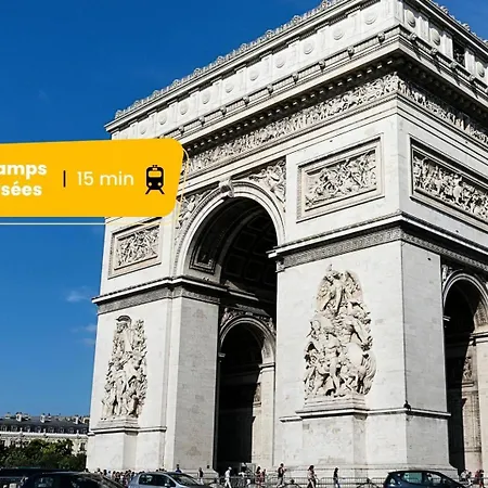 210 Chanel - Superbe A París